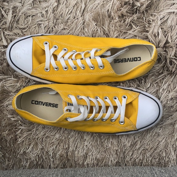Yellow Converse low